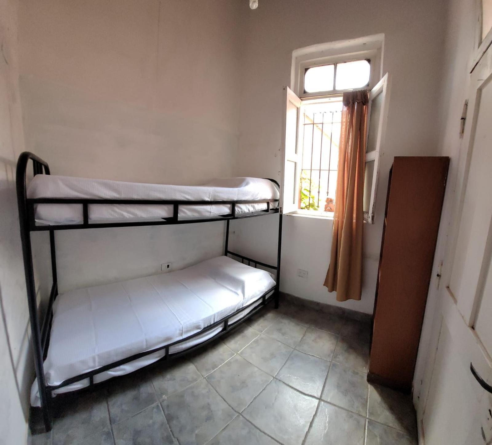 Hostal Urban *